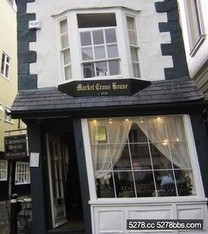 英國玩樂的熱門景點 【溫莎斜屋 (Crooked House Tea room)】