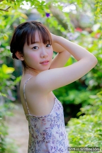 Yura Kano 架乃