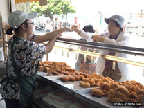 八里排隊美食，口感紮實餡料飽滿的福州兩相好