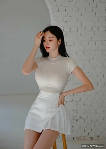 清純美女美腿
