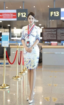 美女空服員